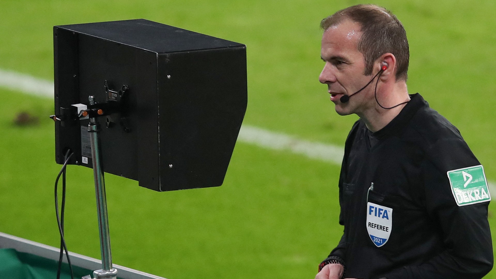 VAR consultancy in Bundesliga (©AFP)